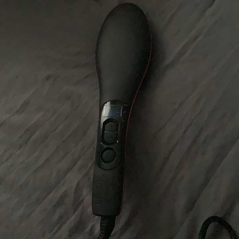 Straightening brush